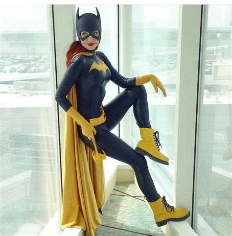 Amazing Batgirl Cosplay😍 Dccomics