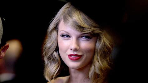 Jury Rules In Favor Of Taylor Swift In Groping Trial
