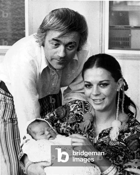 Natalie Wood With Her 2nd Husband Richard Gregson And Their Daughter