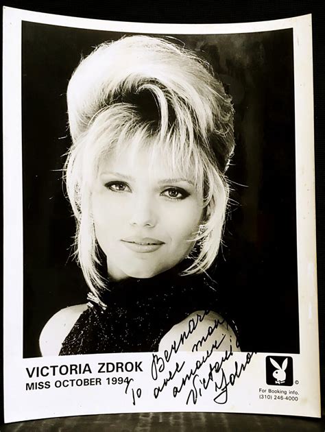 Victoria Zdrok 810 Press Photo 1994 Playboy Playmate Autographed
