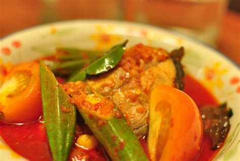 Masukkan ikan tongkol dan belimbing wuluh. Resepi Ikan Tenggiri Masak Asam Pedas - Informasi Santai