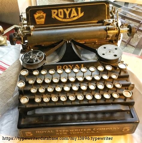 1912 Royal 5 On The Typewriter Database