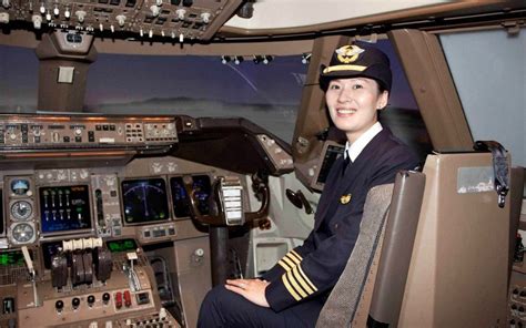 Asia's airlines 'forced' to seek more women pilots - Pilot Career News