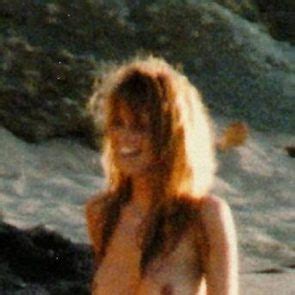 Claudia Schiffer Nude Candids And Professional Pics Scandal Planet