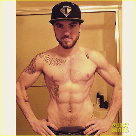 Aydian Dowling Could Become The First Trans Men S Health Cover Model Photo