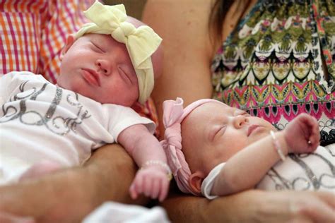 Tlc Premieres Reality Show About Houston Area Female Quintuplets