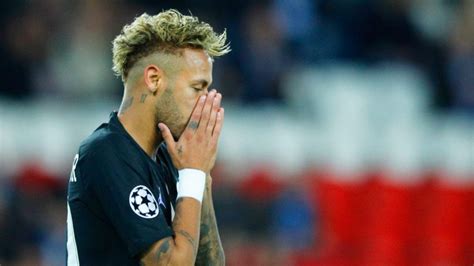 Damit findet ein endspiel der königsklasse erst zum zweiten mal in der türkei statt. Neymar left in tears after Champions League Final lose ...