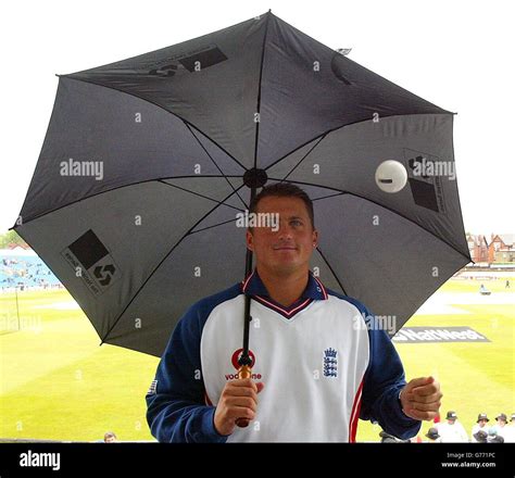 England Pace Bowler Darren Gough Stock Photo Alamy