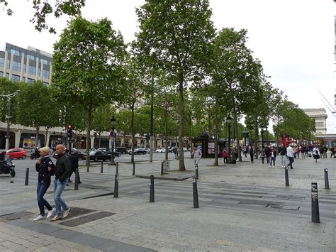 Fileavenue Des Champs Élysées 113 Wikimedia Commons