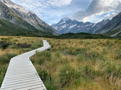 Hiking The Hooker Valley Track In Mount Cook New Zealand