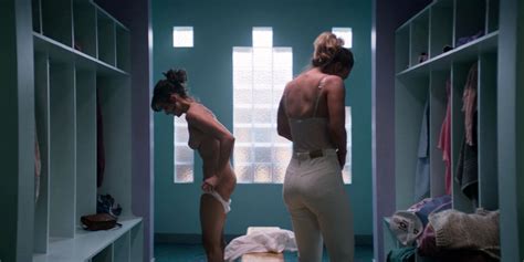 Nude Video Celebs Alison Brie Nude Glow S01e01 2017