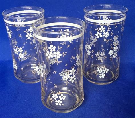 Set Of Three Vintage Libbey Drinking Glasses White Flower Tumblers