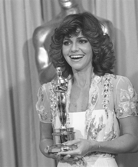 APApril Actress Sally Field Smiles Holding Her Oscar Awarded To Her For Her Leading