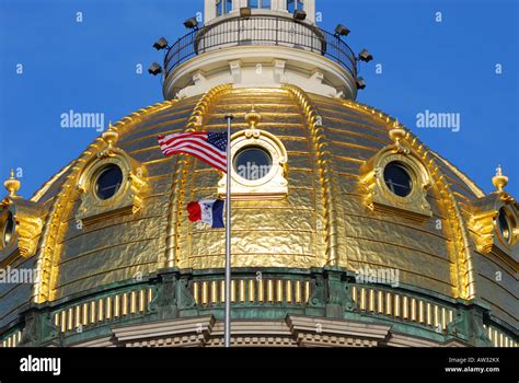 Detail Of Iowa State Capitol Golden Dome Stock Photo Alamy