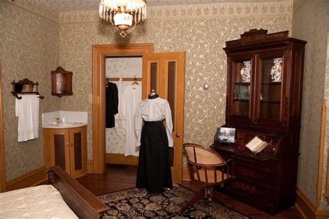 Viewfinder Minnetonkas Historic Burwell House Open For Tours