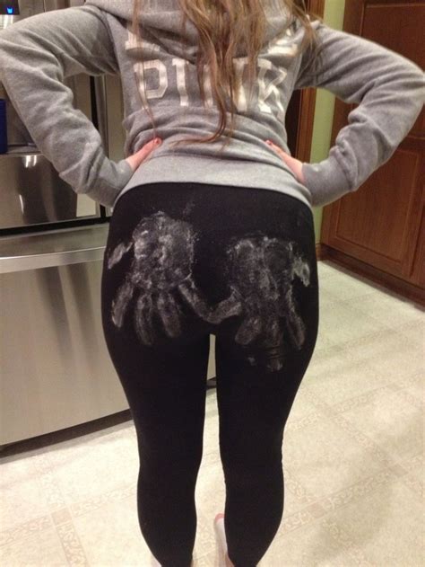 Hand Prints On Her Ass Girls In Yoga Pants Pinterest