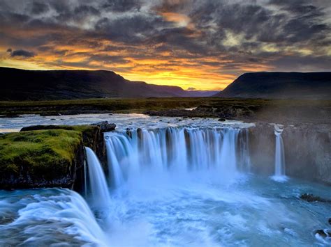 5 Five 5 Dettifross Waterfall Vatnajokull National Park Iceland