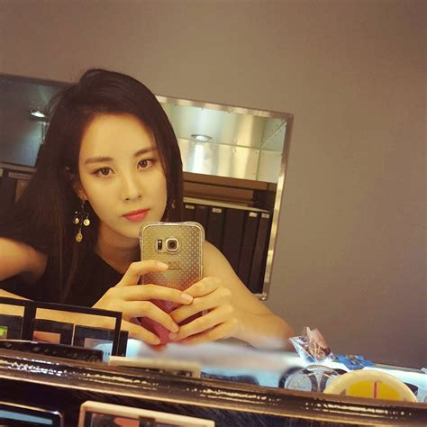 SNSD SeoHyun S Lovely Selfie Is Here To Greet Fans SNSD OH GG F X