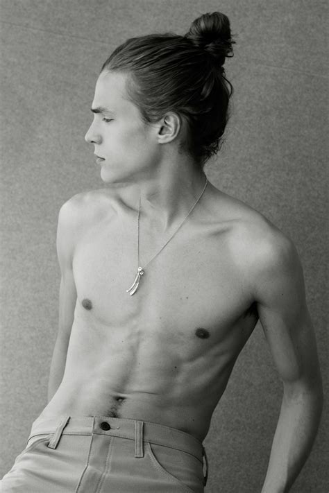 Malcolm Lindberg Has A S Inspired Fashion Moment The Fashionisto