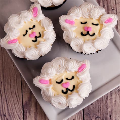 Easter Lamb Decorated Cupcake 6 Easter Elé Cake Co