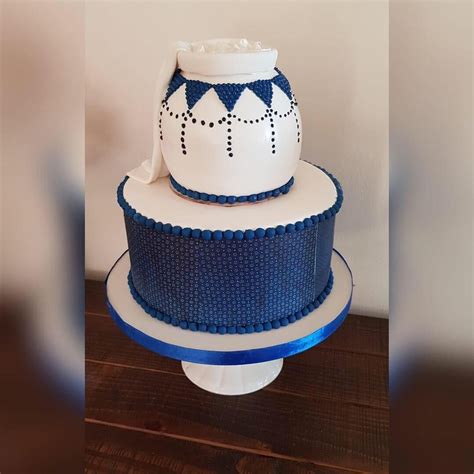 Shweshwe And Calabash Traditional Cake Traditional Wedding Cakes