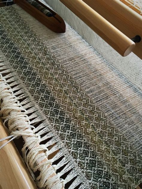 Point Twill Weaving With A Handspun Weft Weaving Twill Hand Woven