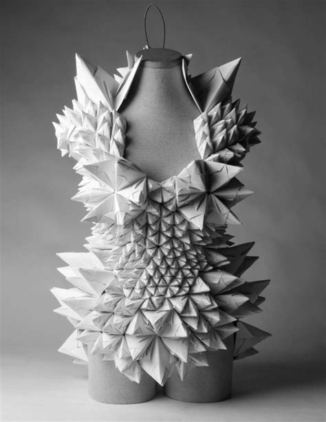 Architects That Are Pushing Fashion Into The Future Origami Fashion Origami Architecture