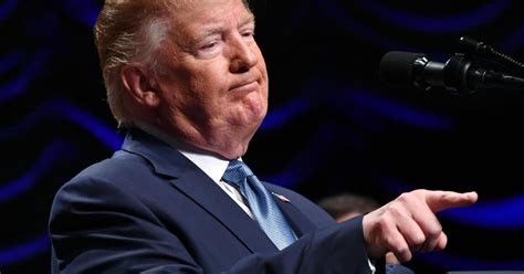 Weiße haus über referat 1. Weißes Haus: Donald Trumps Krankenhaus-Besuch war Routine ...