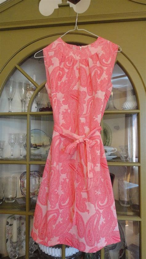 vintage 1960 s shift dress pink paisley belted by pinesandneedles 22 00 1960s shift dress mad