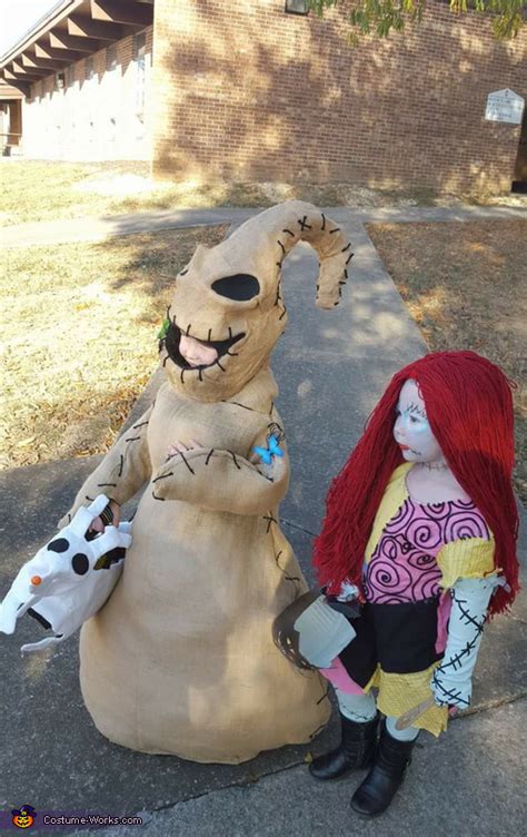 Oogie boogie is not a readily available costume, in other words it had to be made. Oogie boogie and Sally Children's Costume - Photo 3/9