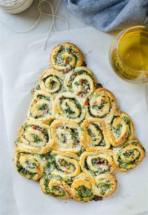It's festive, colorful and full of melty cheesy goodness! Tree-Shaped Food | Holiday Food Shaped Liked Trees ...
