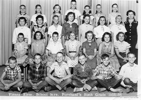 elementary school 1950 vienna elementary school 1950s school portraits school photos red