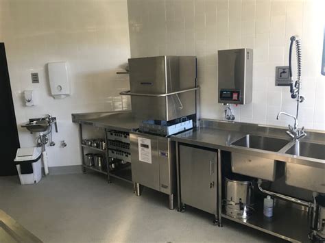 Some might man a single kitchen work station, whereas others oversee the entire kitchen operation. How to Choose the Best Commercial Dishwasher - Warewashing ...