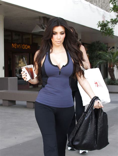 Kim Kardashian Cleavage Candids In Beverly Hills3 Porn Pictures Xxx Photos Sex Images 143309