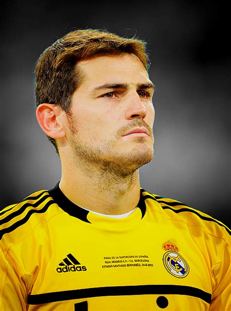 Iker Casillas Profile and Images | FOOTBALL STARS WALLPAPERS