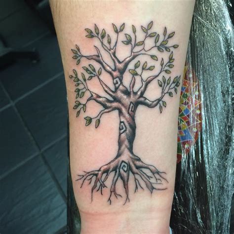 Family tattoos can be truly beautiful. 85+ Best Tree Tattoo Designs & Meanings - Family Inspired ...