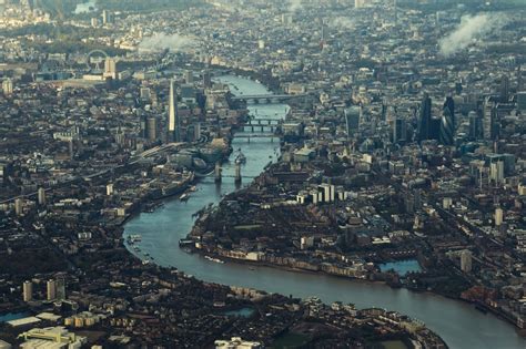 Thames Plastic Pollution London River Is Filled With Microplastics