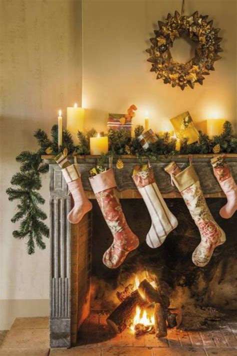 Stunning Christmas Mantel Ideas