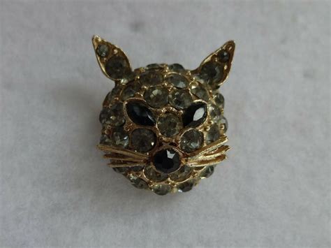 Vintage Rhinestone Gold Tone Cat Brooch Pin Crystal Black Eyes