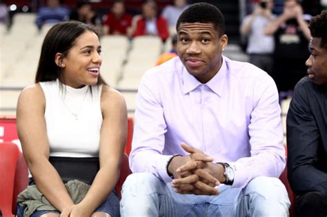 There is no clear story of how giannis met his girlfriend, mariah. Giannis Antetokounmpo watching Olympiacos - Aris | Eurohoops