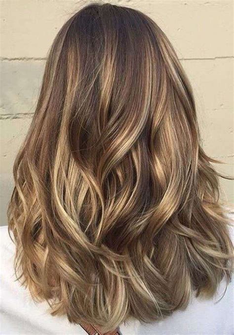 Medium Brown Hair With Buttery Blonde Highlights Brown Hair With Blonde