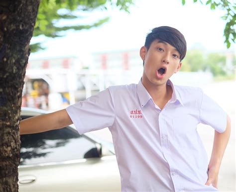 Mewarnai hidup tanpa sapuan kuas. Pin oleh Hiền Thanh di Chimon | Wajah meme, Selebritas, Aktor