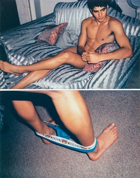 Джхона Буржак голая фотосессия Подтянутые голые парни