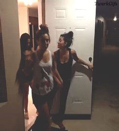 Latina Dancing Gif Find Share On Giphy