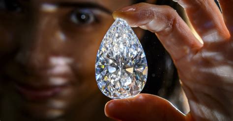 Diamante é Leiloado Por R 54 Milhões Na Suíça Fotos Uol Economia