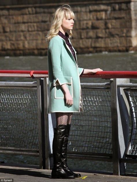 How To Dress Like Gwen Stacy Emma Stone Tall Girl Fashion Style