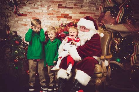 Kids Scared Of Santa 15 Photos Of Hilarious Ho Ho Horror
