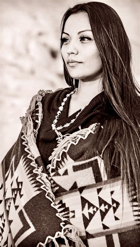Pin By Silient Warrior On Din E Navajo Native American Women Native American Models American