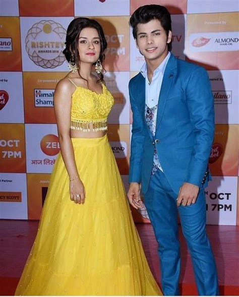 Avneet Kaur Siddharth Nigam And Their Most Fabulous Couple Stylish Moments Iwmbuzz