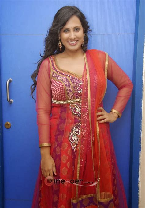 Telugu Actress Rajitha Reddy Hot Look Latina Teen